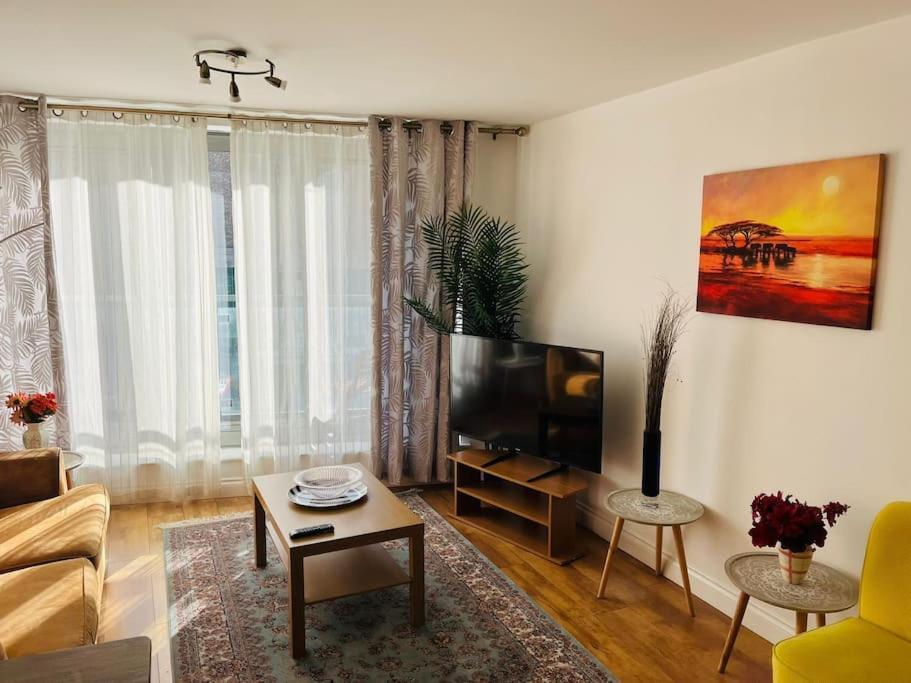 ווטפורד Bright And Calm Apartment - Watford מראה חיצוני תמונה